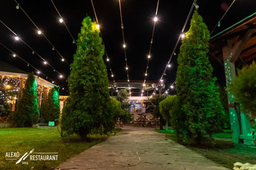 https://honeypot0.s3.amazonaws.com/1703177408777-gallery-RESTAURANT%20ALEXO%20%20%287%29.webp